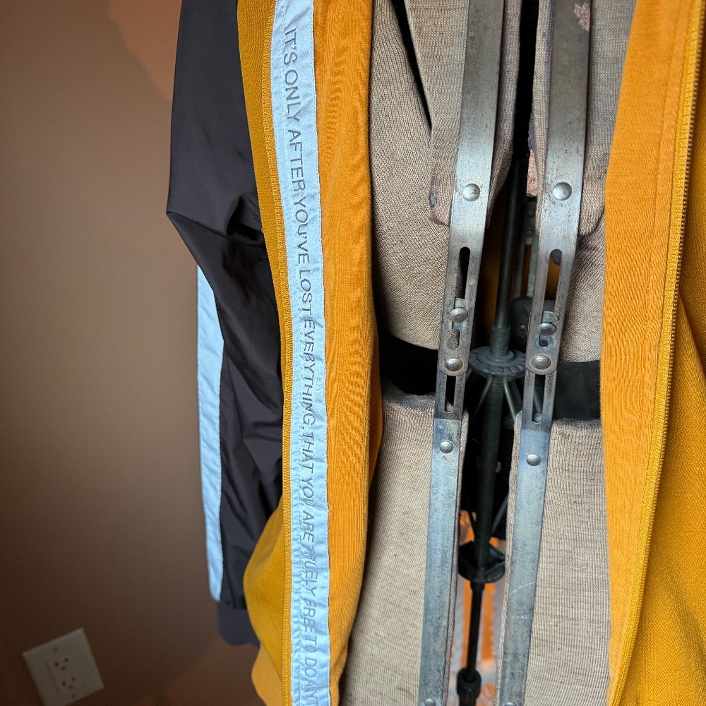 Analog Track Jacket; Size medium - Picture 2 of 8